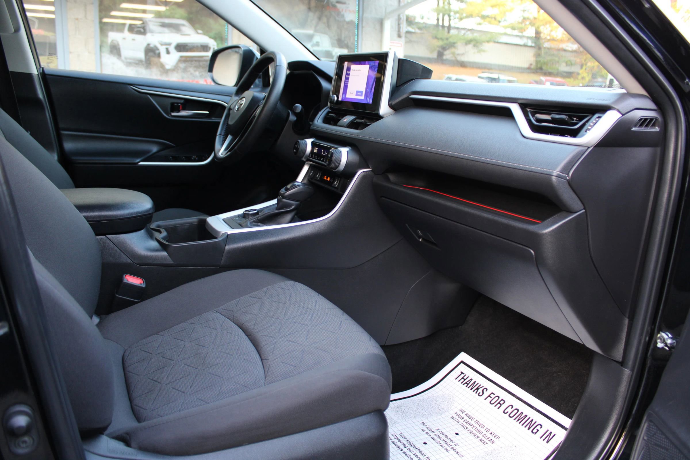 Used 2023 Toyota RAV4 XLE image 7