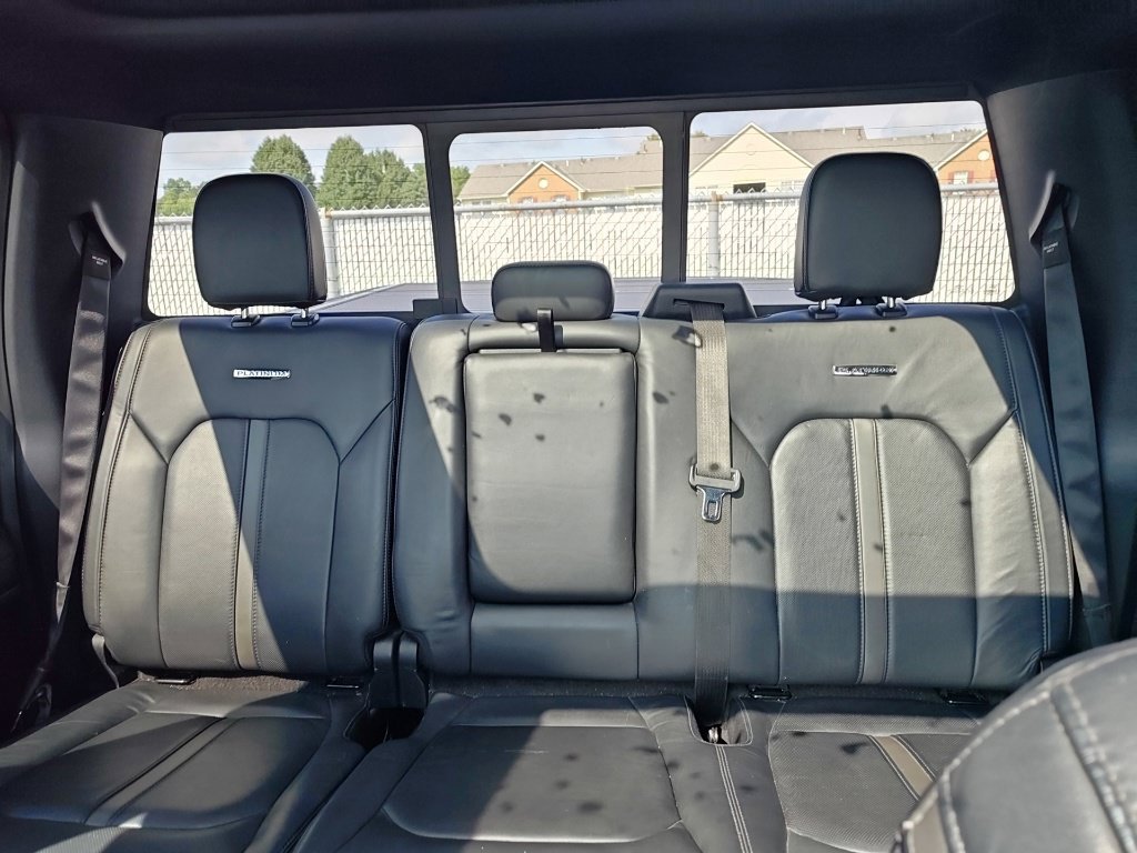 Used 2015 Ford F150 Platinum w/ Equipment Group 701A Luxury AWD/4WD image 23