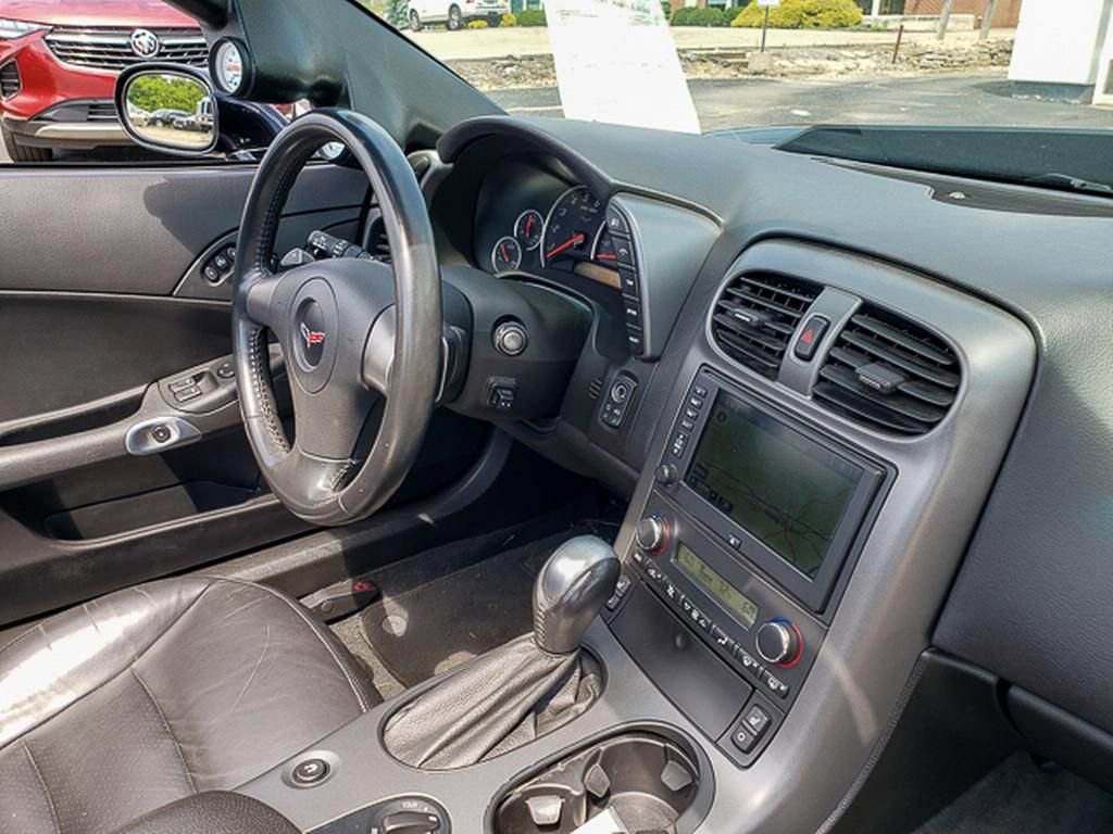 Used 2006 Chevrolet Corvette Convertible w/ Preferred Equipment Group image 27