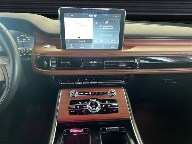 Used 2023 Lincoln Aviator Grand Touring image 11