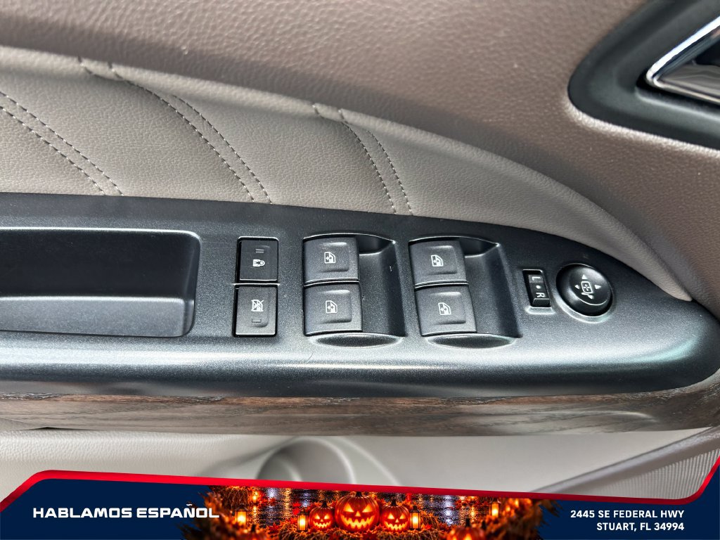 Used 2021 GMC Canyon Denali RWD image 13