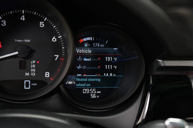 Used 2023 Porsche Macan image 49