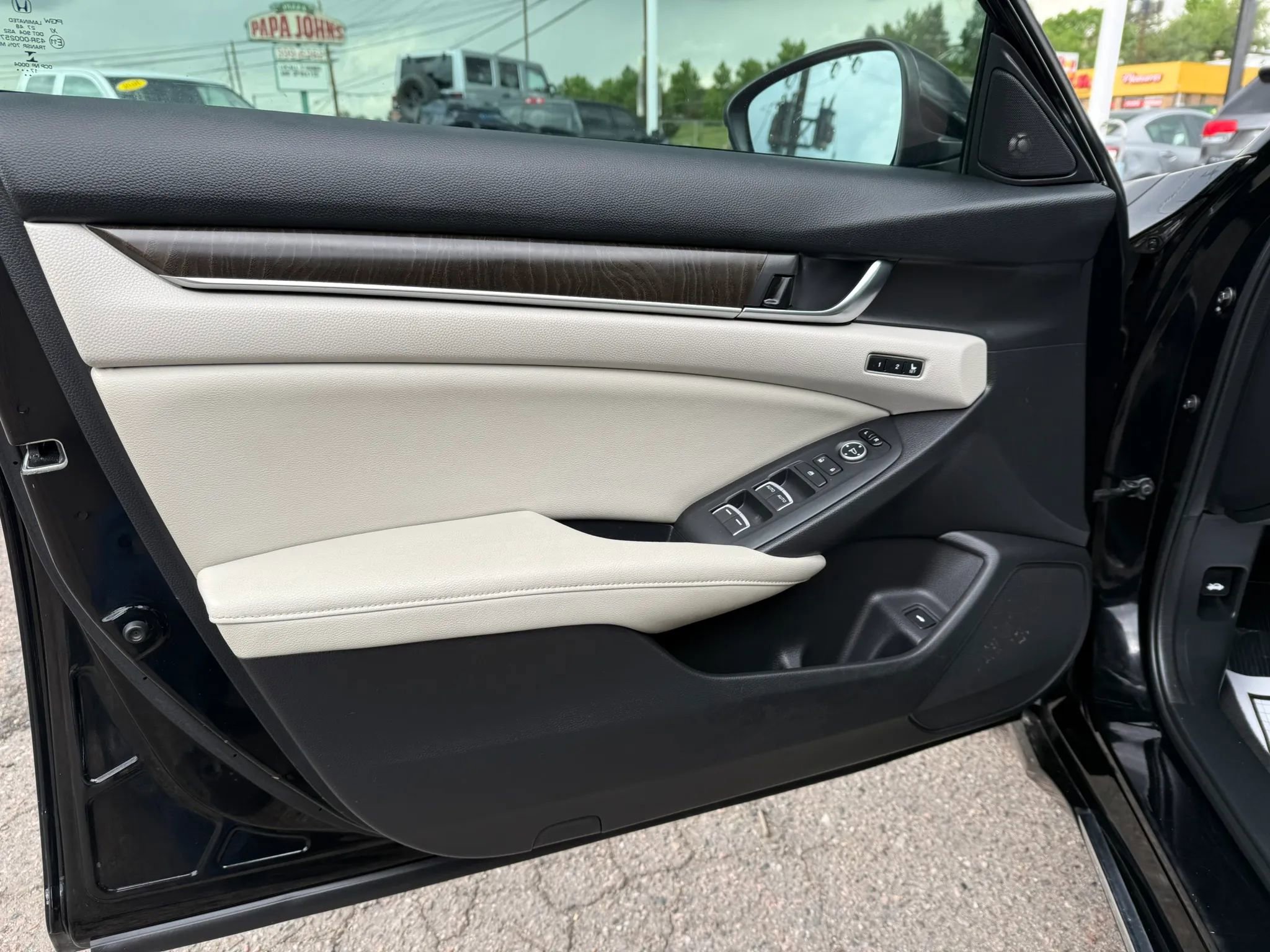 Used 2018 Honda Accord EX-L image 12