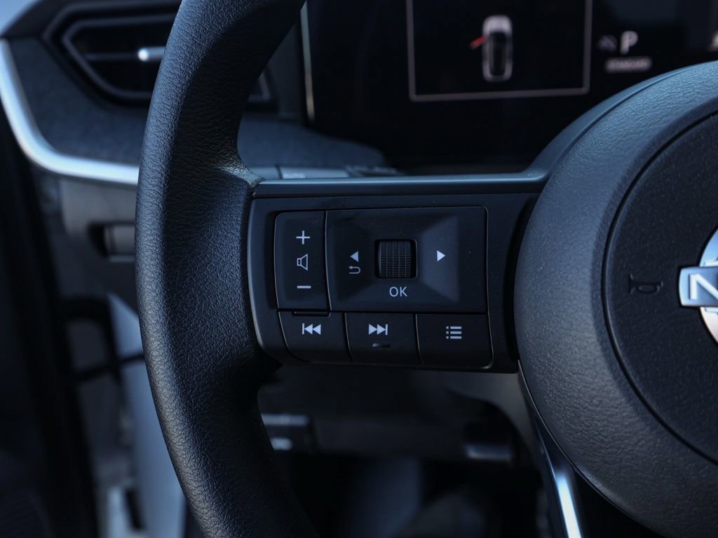 Used 2026 Nissan Kicks SV w/ Charging Package image 26