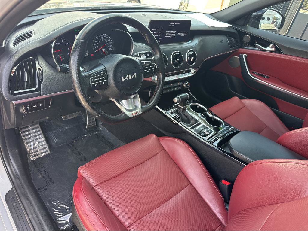 Used 2022 Kia Stinger GT-Line w/ Sun & Sound Package RWD image 16