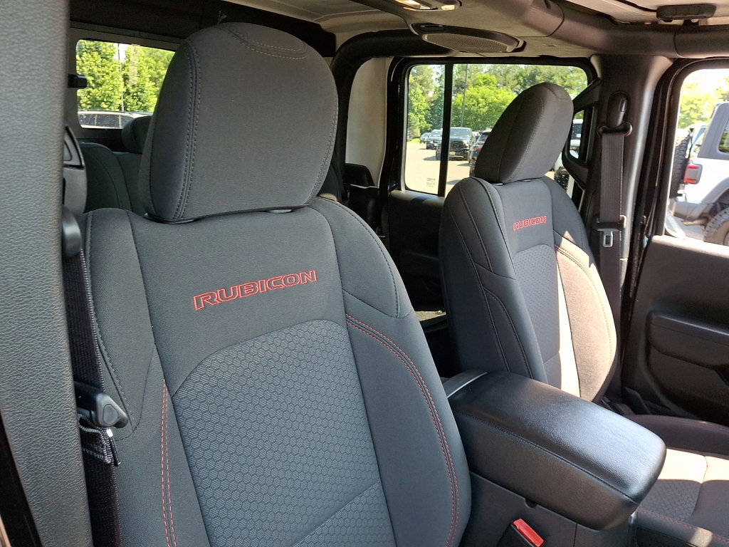 Used 2022 Jeep Gladiator Rubicon w/ Trailer Tow Package AWD/4WD image 13