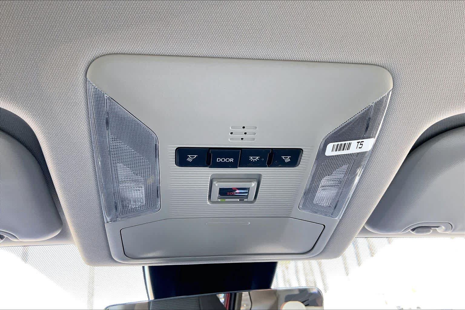 Certified 2025 Toyota RAV4 LE AWD/4WD image 33