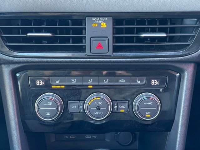 Used 2022 Volkswagen Taos SEL w/ Panoramic Sunroof Package image 29