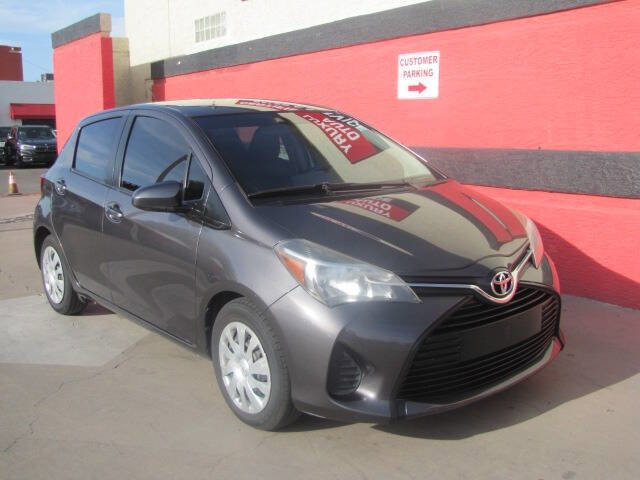 Used 2015 Toyota Yaris L FWD image 5