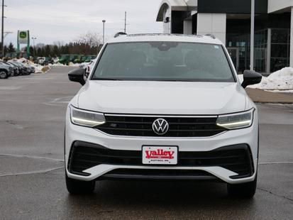 Used 2023 Volkswagen Tiguan SE R-Line image 28