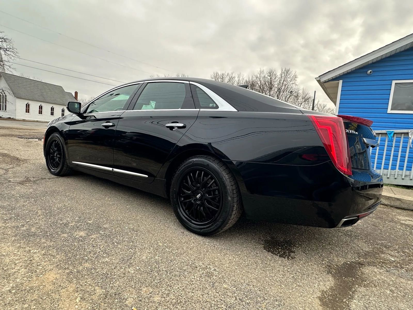 Used 2016 Cadillac XTS Vsport Platinum image 4