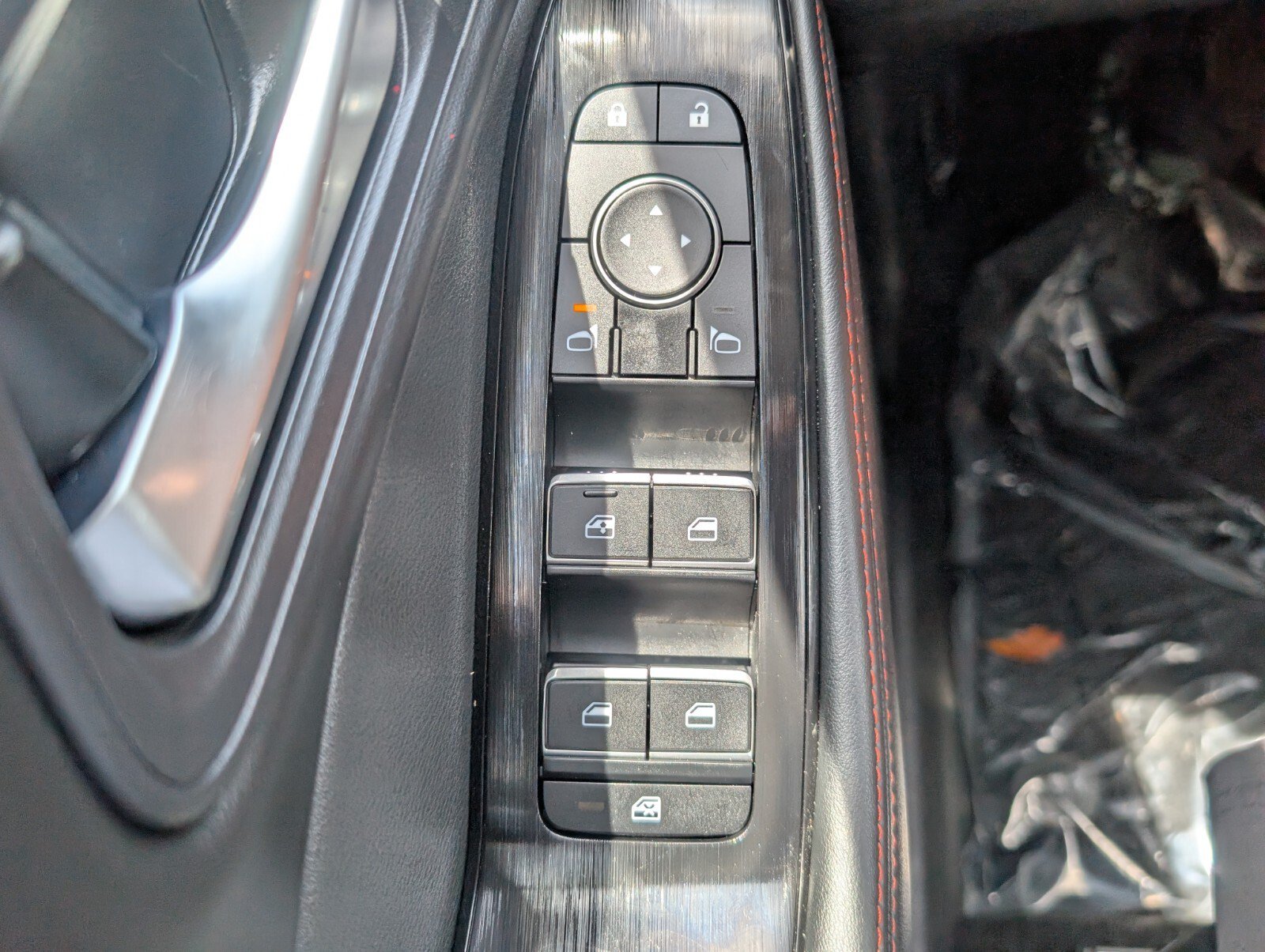 Certified 2025 Nissan Rogue SV w/ Rock Creek Premium Package AWD/4WD image 33