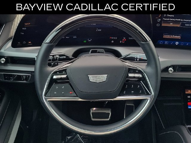 Certified 2026 Cadillac Vistiq Platinum w/ LPO, Floor Liner Package AWD/4WD image 17