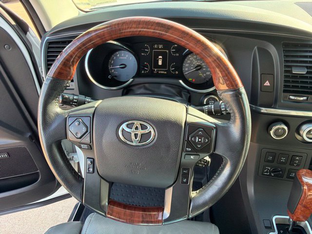 Used 2021 Toyota Sequoia Platinum AWD/4WD image 18
