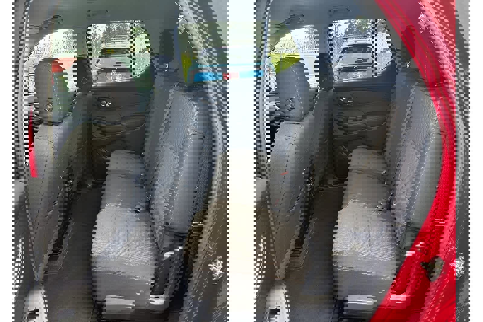 Used 2019 Chevrolet Traverse LT image 5