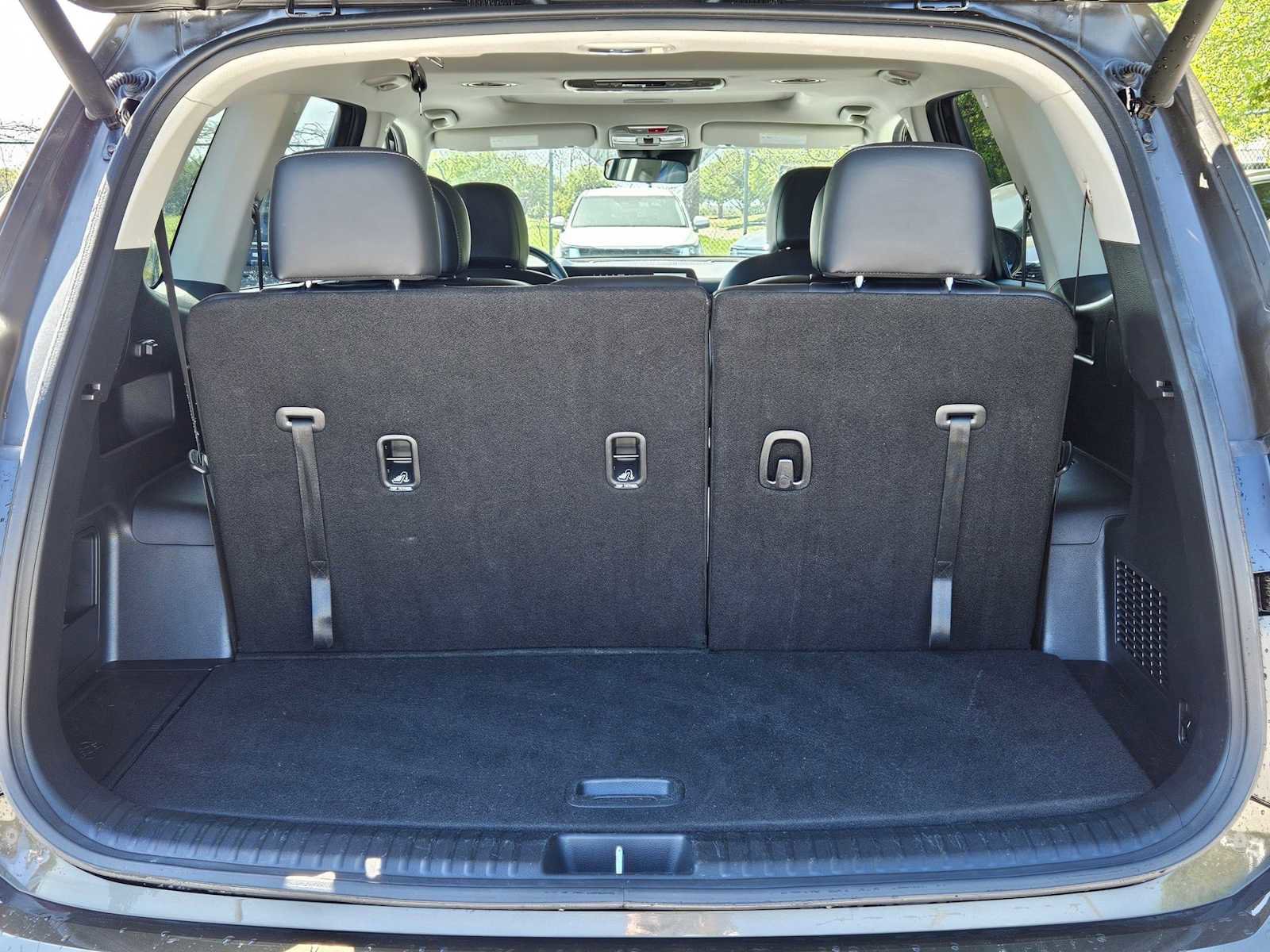 Used 2025 Kia Telluride S image 18