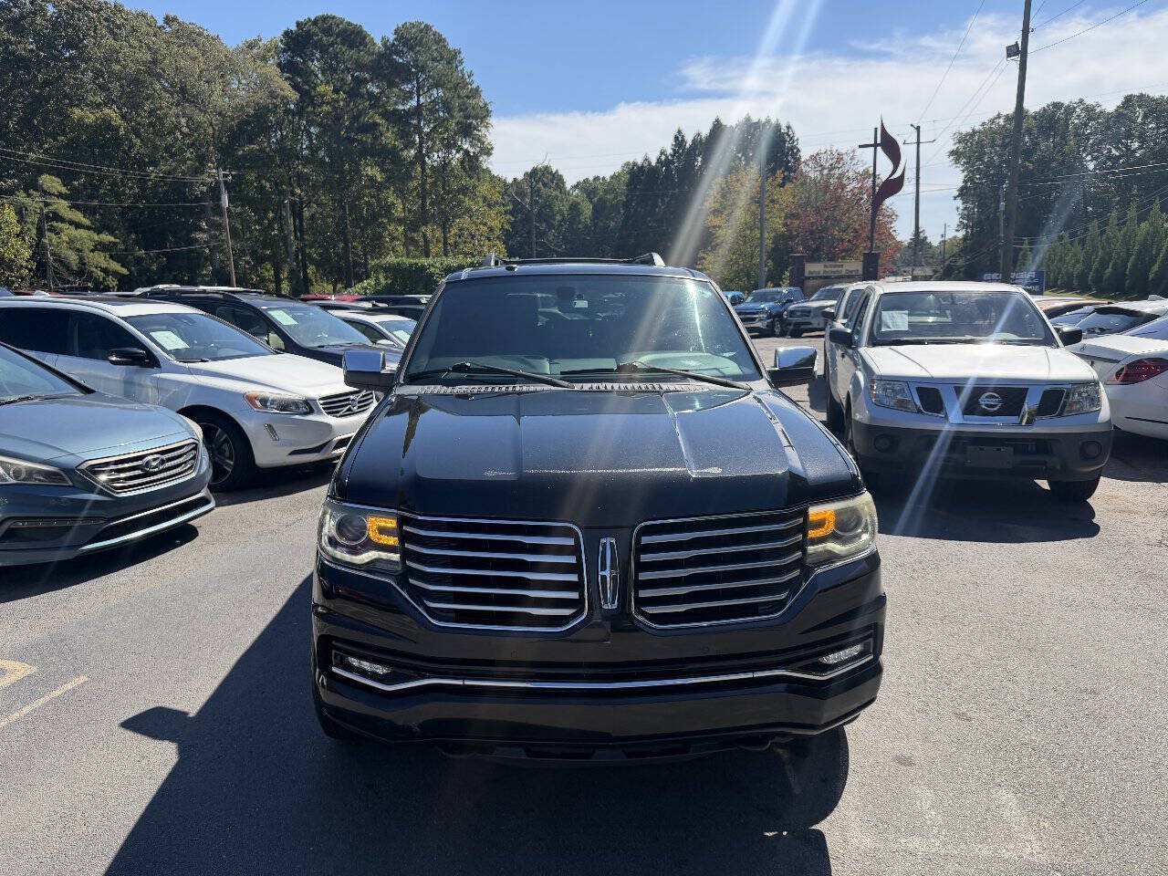 Used 2015 Lincoln Navigator L 2WD image 2