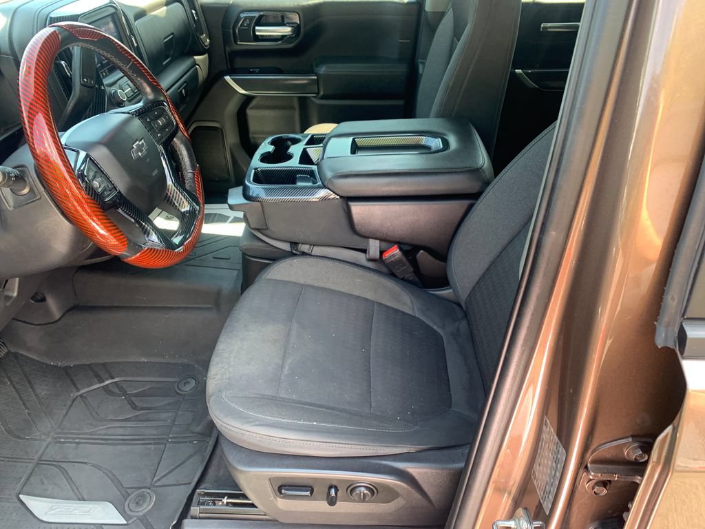 Used 2019 Chevrolet Silverado 1500 RST AWD/4WD image 17