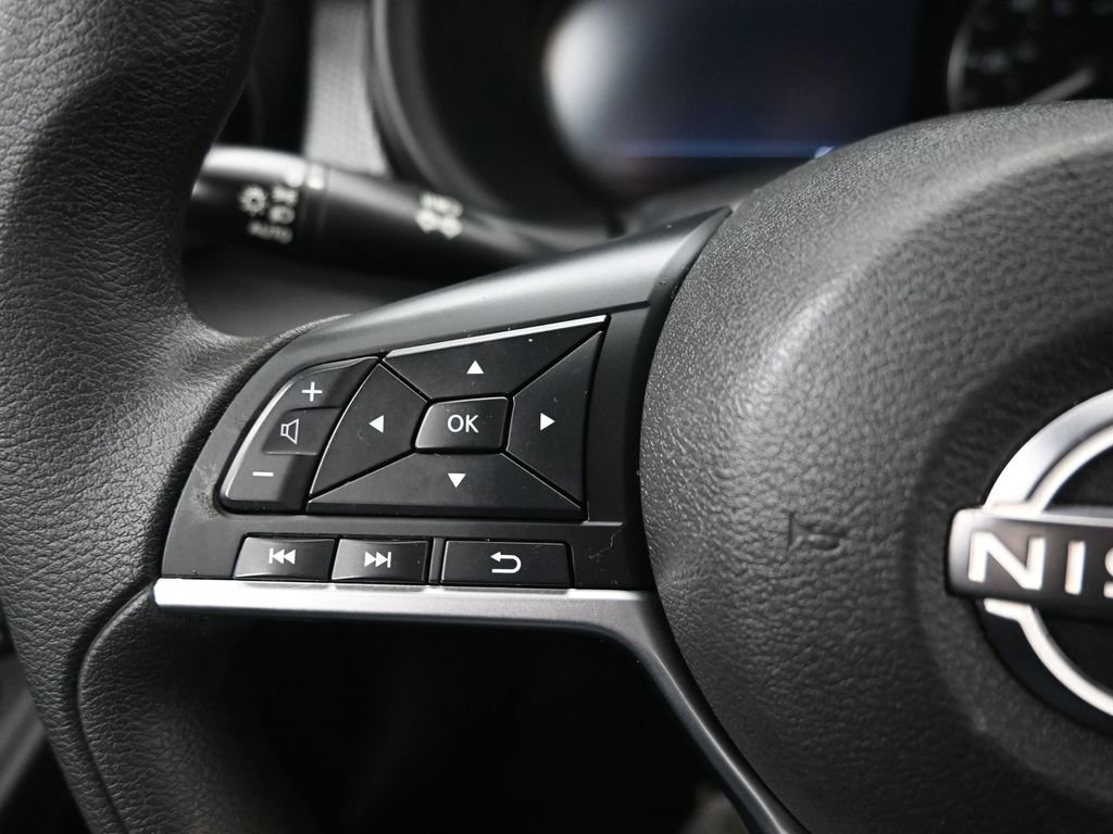 Used 2024 Nissan Kicks SV FWD image 18