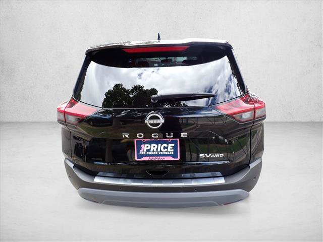 Used 2022 Nissan Rogue SV AWD/4WD image 3