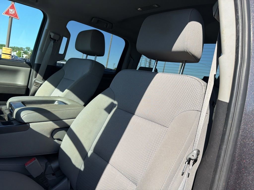 Used 2015 Chevrolet Silverado 2500 LT AWD/4WD image 16