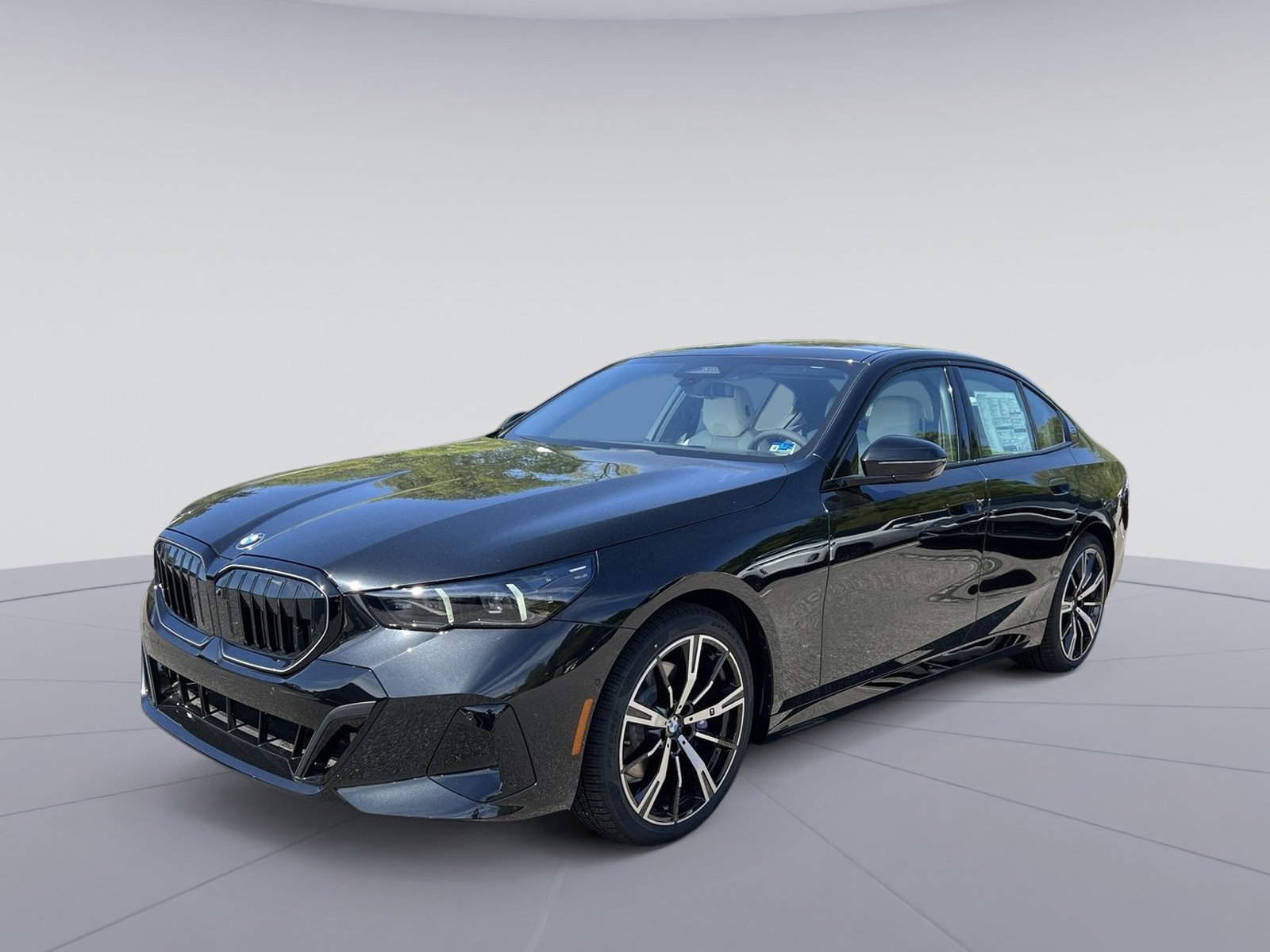 New 2026 BMW 530i xDrive w/ M Sport Package AWD/4WD image 1