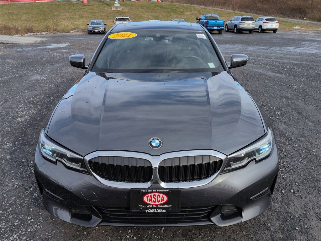 Used 2021 BMW 330i xDrive Sedan w/ Convenience Package image 9