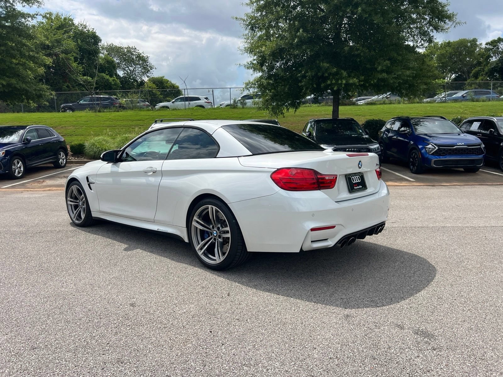 Used 2016 BMW M4 Convertible RWD image 8