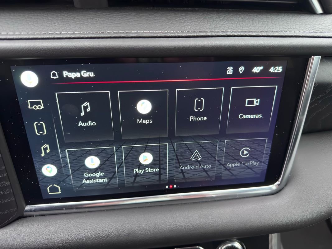 Used 2022 GMC Yukon Denali w/ Denali Premium Package image 24