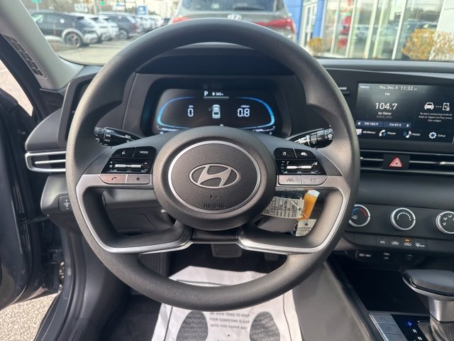 Certified 2025 Hyundai Elantra SE image 26
