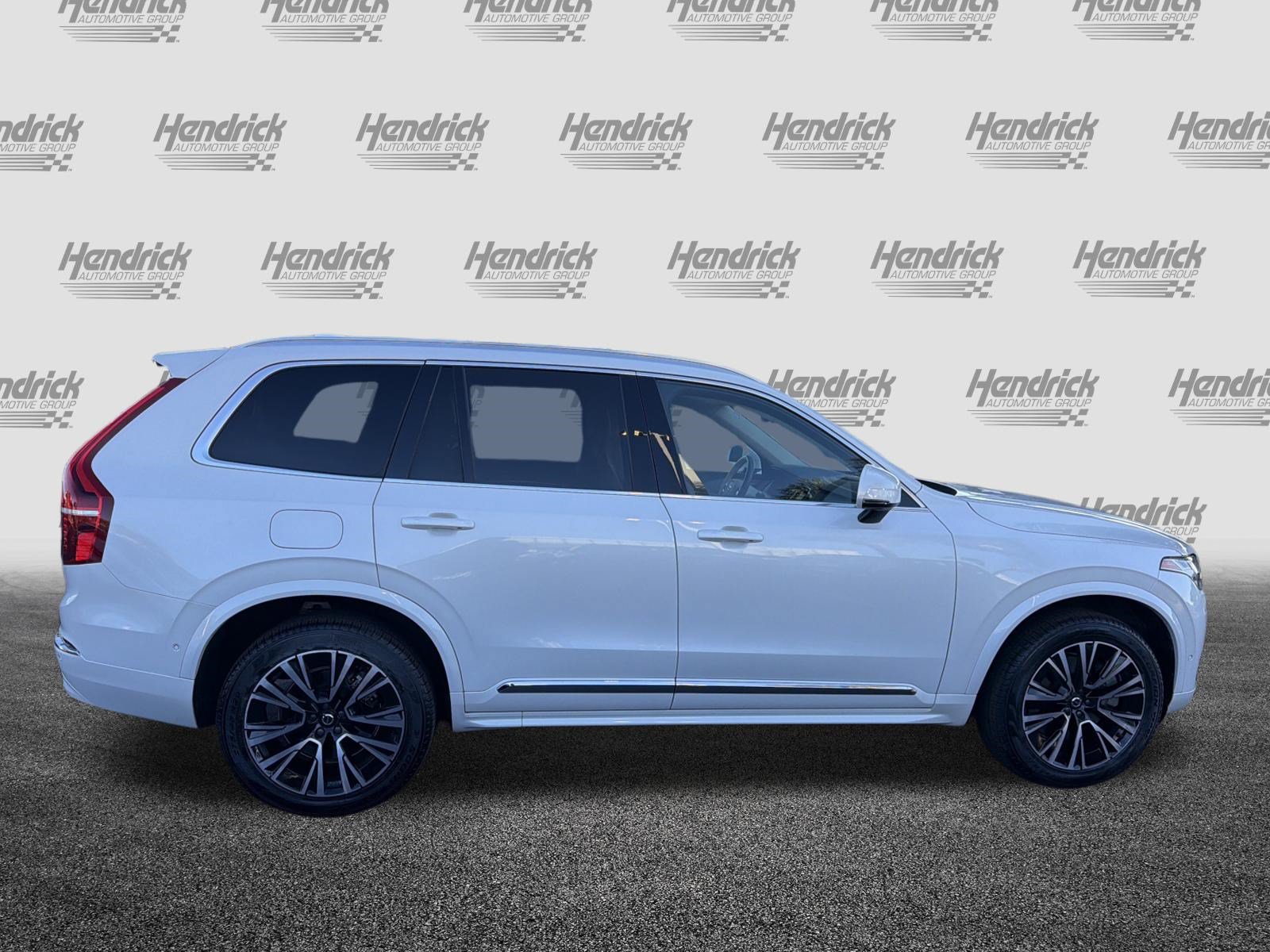 Certified 2025 Volvo XC90 T8 Plus w/ Protection Package Premier AWD/4WD image 11