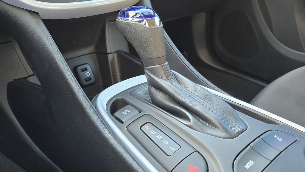 Used 2018 Chevrolet Volt LT image 35