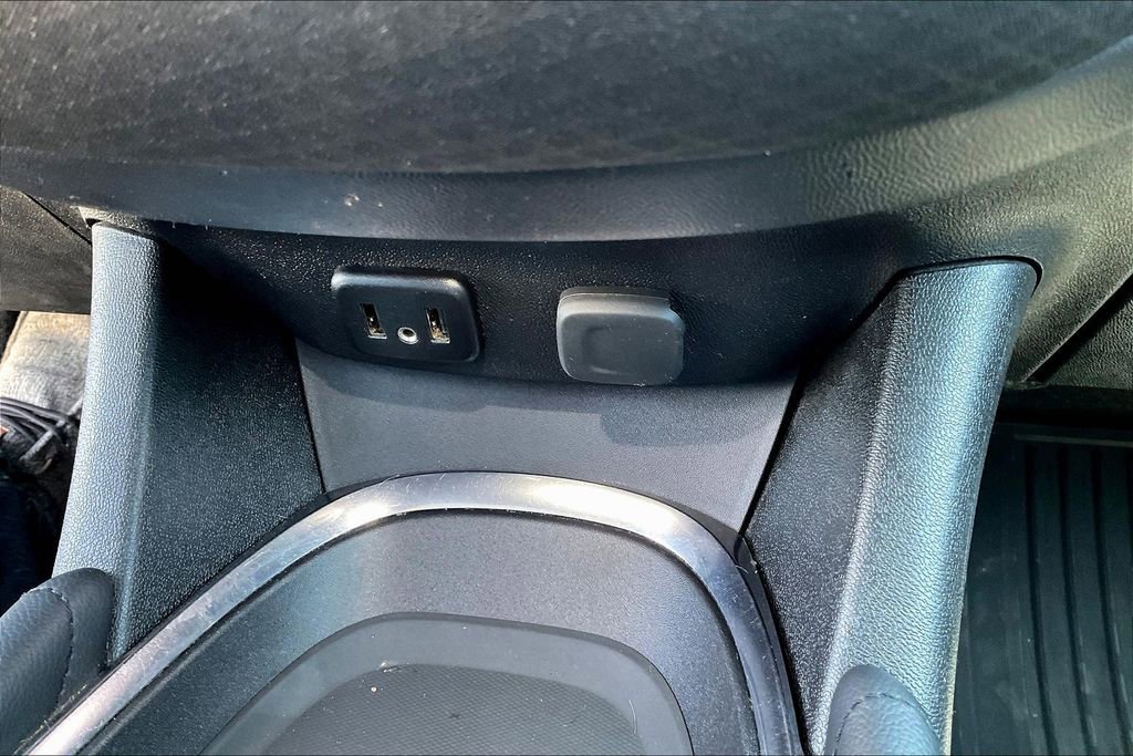 Used 2018 Chevrolet Malibu LT w/ Driver Confidence Package FWD image 25