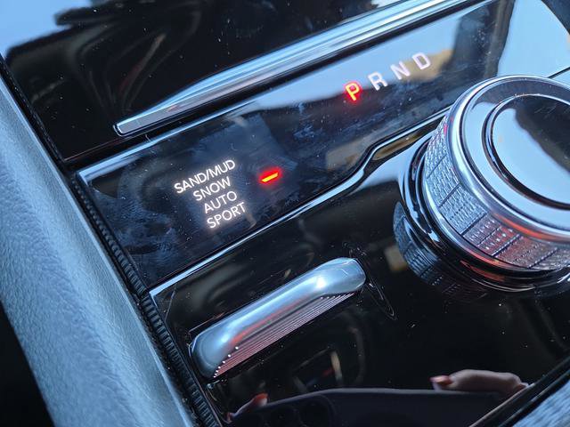 New 2025 Jeep Grand Cherokee L Limited w/ Luxury Tech Group II image 25