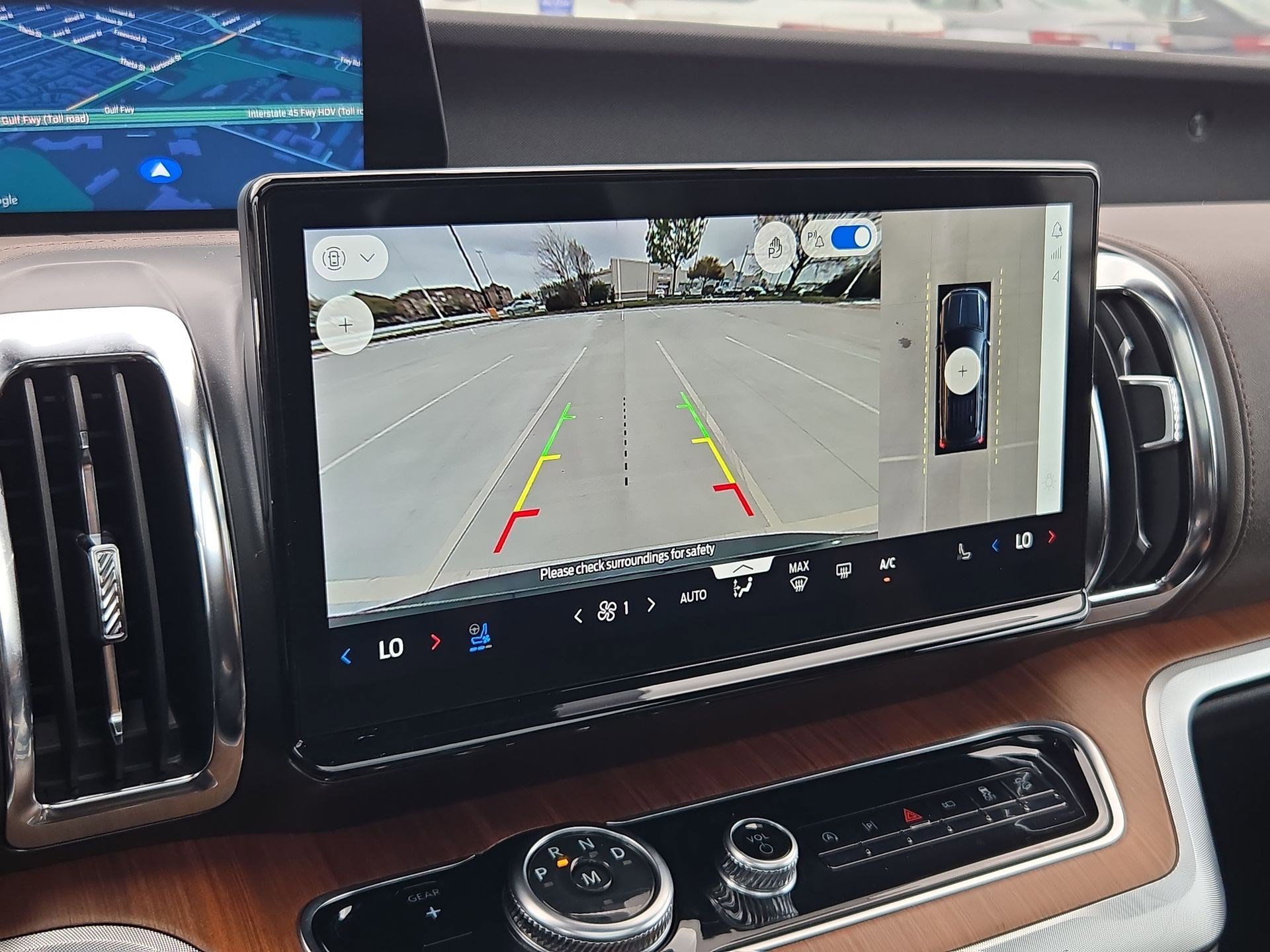 Used 2025 Ford Expedition King Ranch image 26