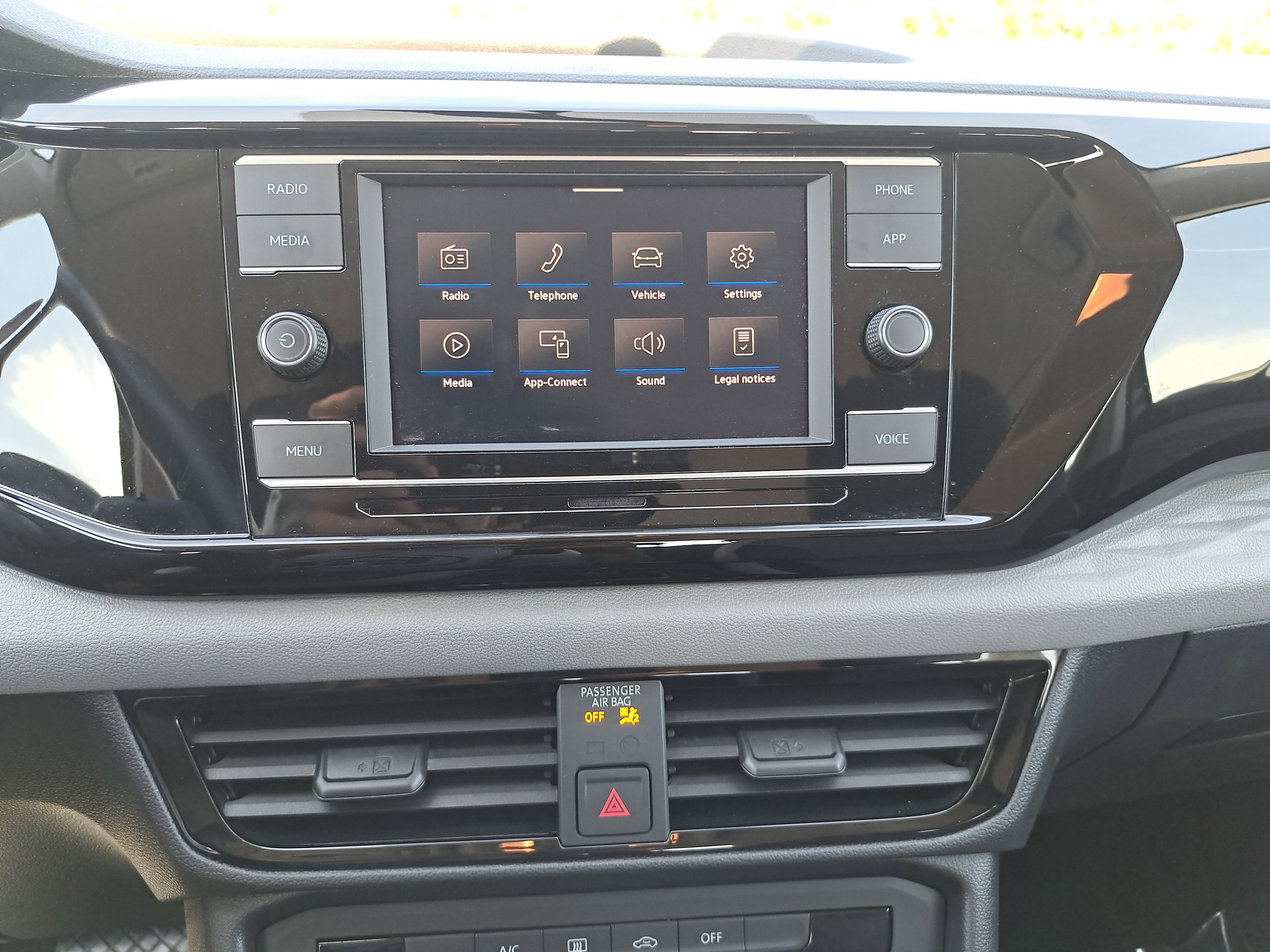 Certified 2022 Volkswagen Taos S image 21