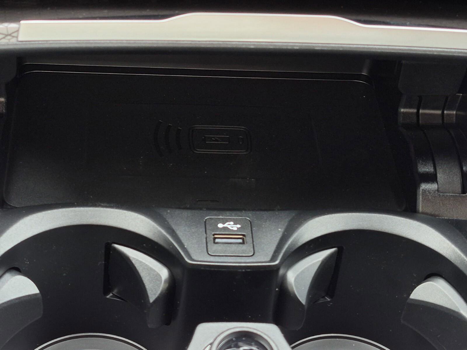 New 2026 BMW 330i xDrive Sedan w/ M Sport Package image 24