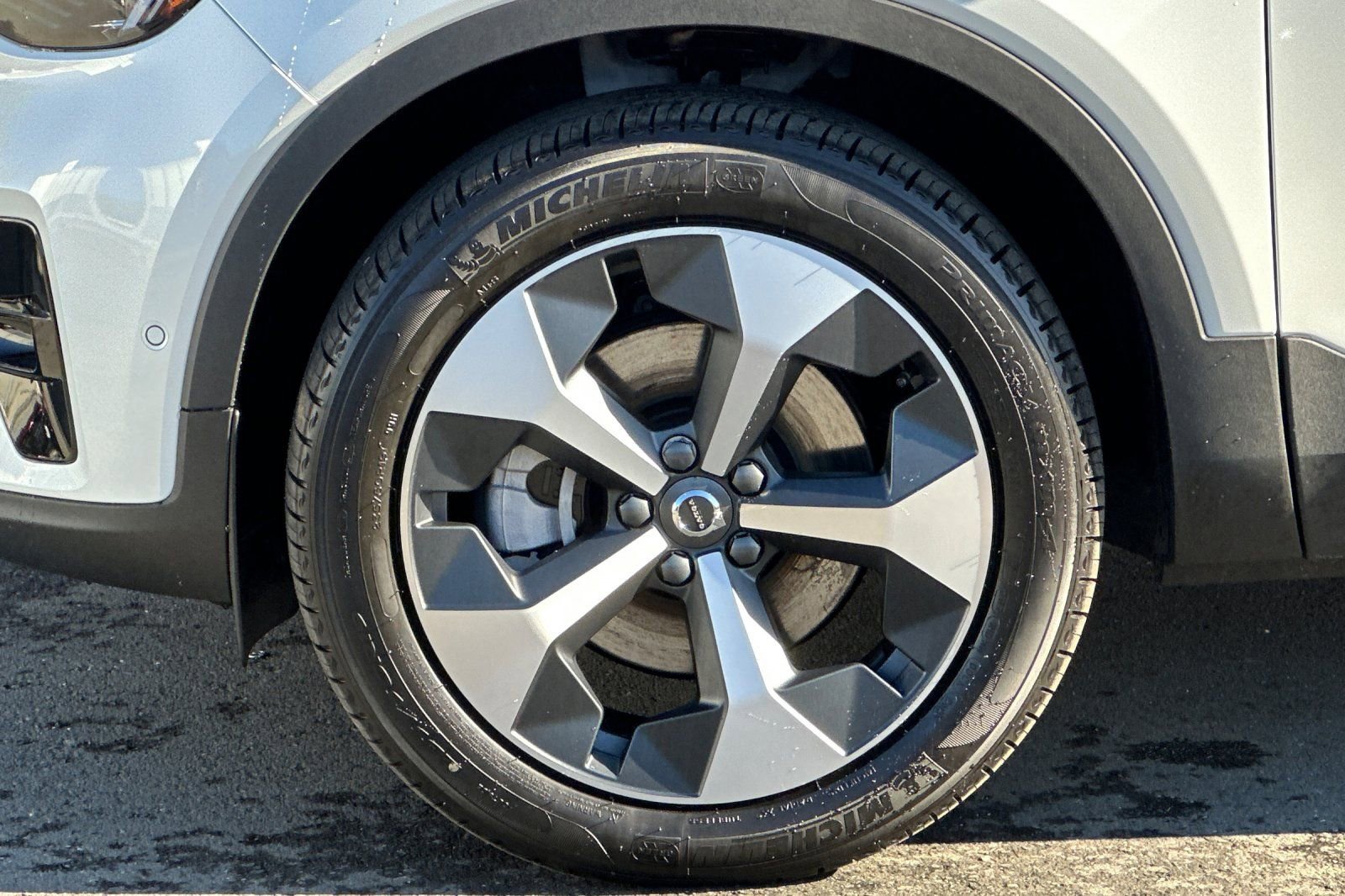 New 2026 Volvo XC40 B5 Plus w/ Protection Package Premier image 11