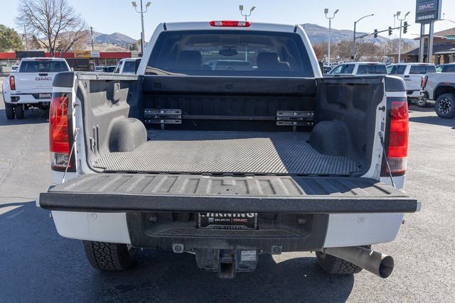 Used 2013 GMC Sierra 3500 Denali image 14