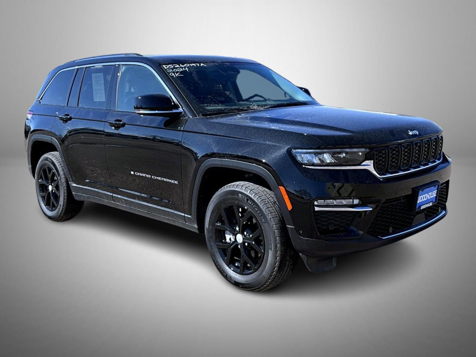 Used 2024 Jeep Grand Cherokee Limited w/ Luxury Tech Group II image 3