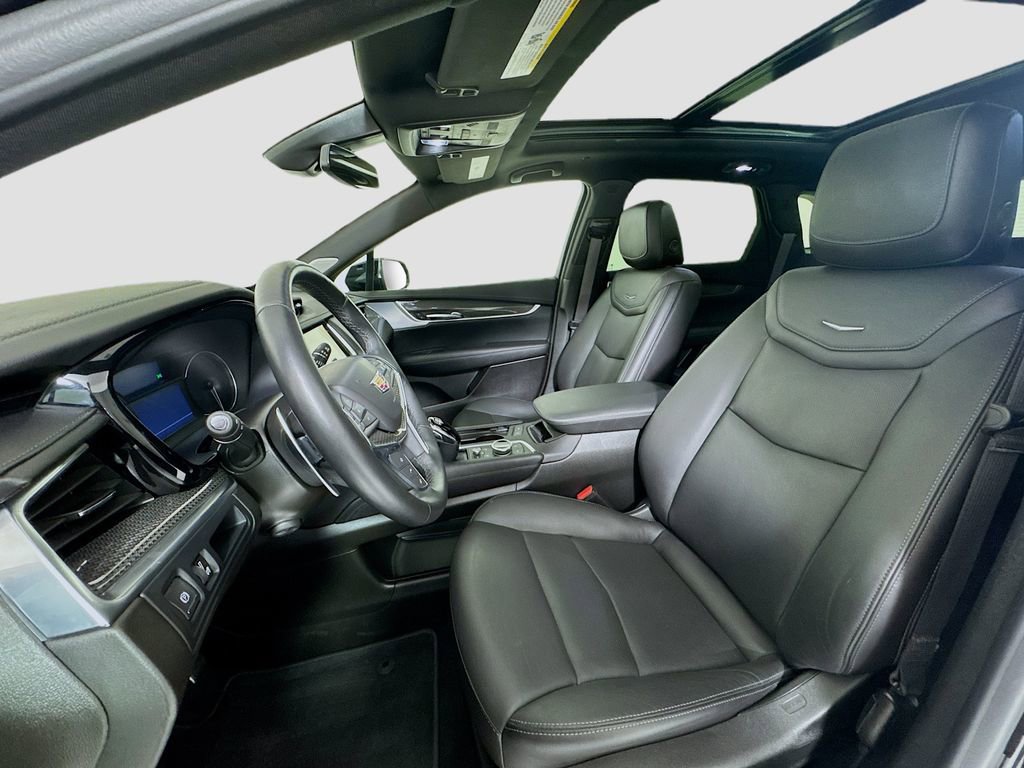 Used 2024 Cadillac XT5 Sportv image 8