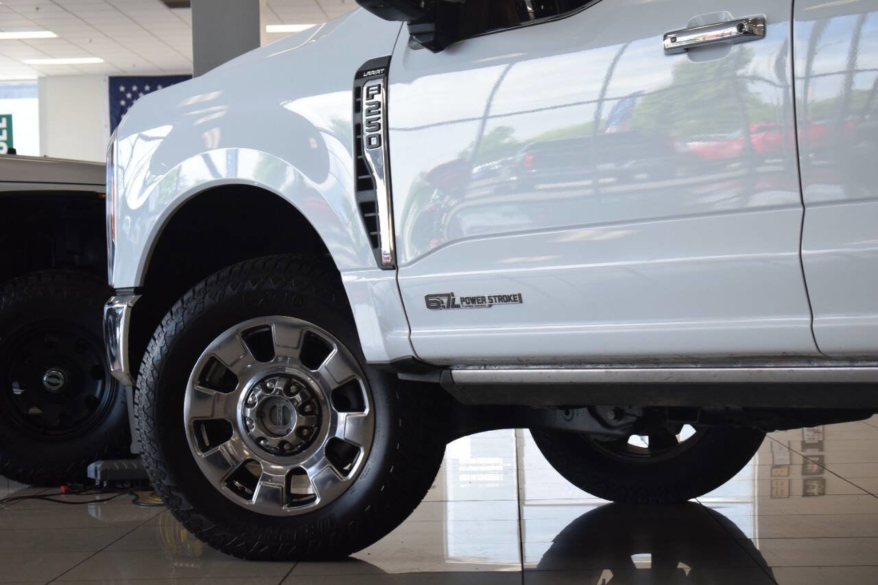 Used 2023 Ford F250 Lariat w/ Chrome Package AWD/4WD image 42