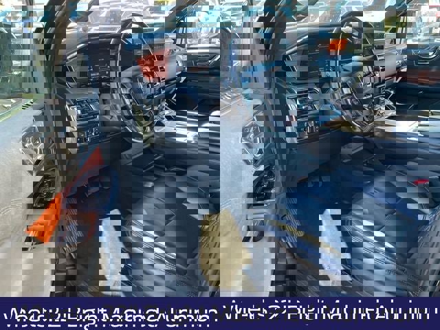 Used 2024 Lincoln Navigator L 4WD image 9