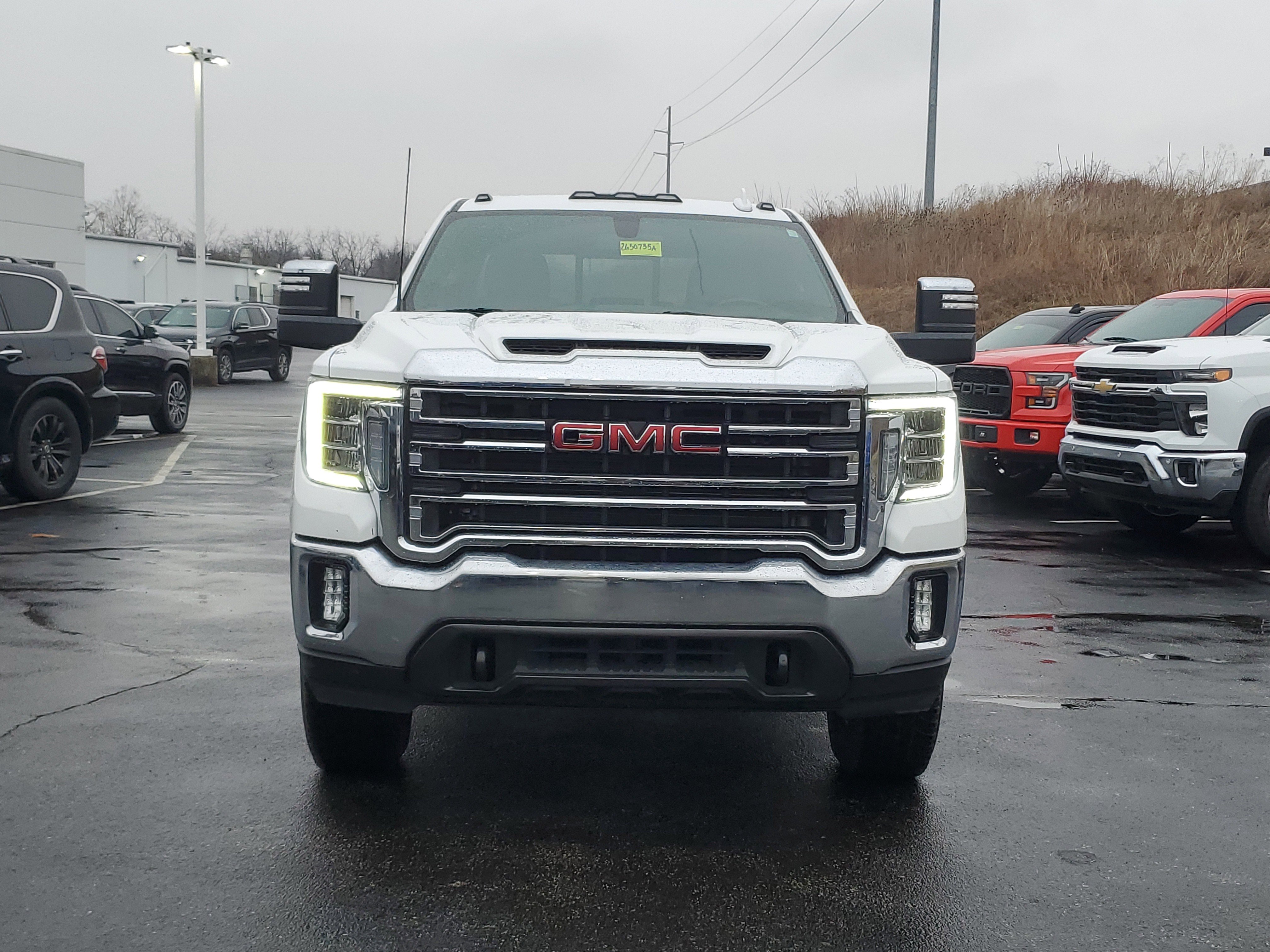 Used 2021 GMC Sierra 2500 SLT w/ SLT Convenience Package image 2