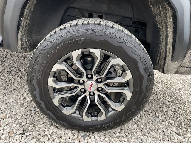 Used 2024 GMC Canyon Denali AWD/4WD image 17