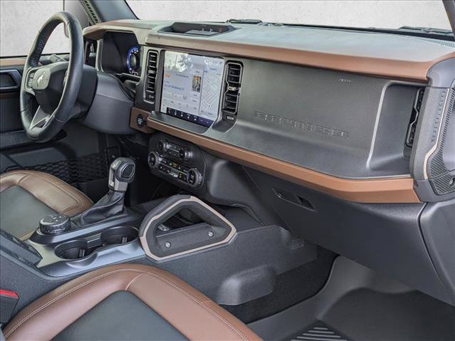 Used 2024 Ford Bronco Outer Banks AWD/4WD image 22
