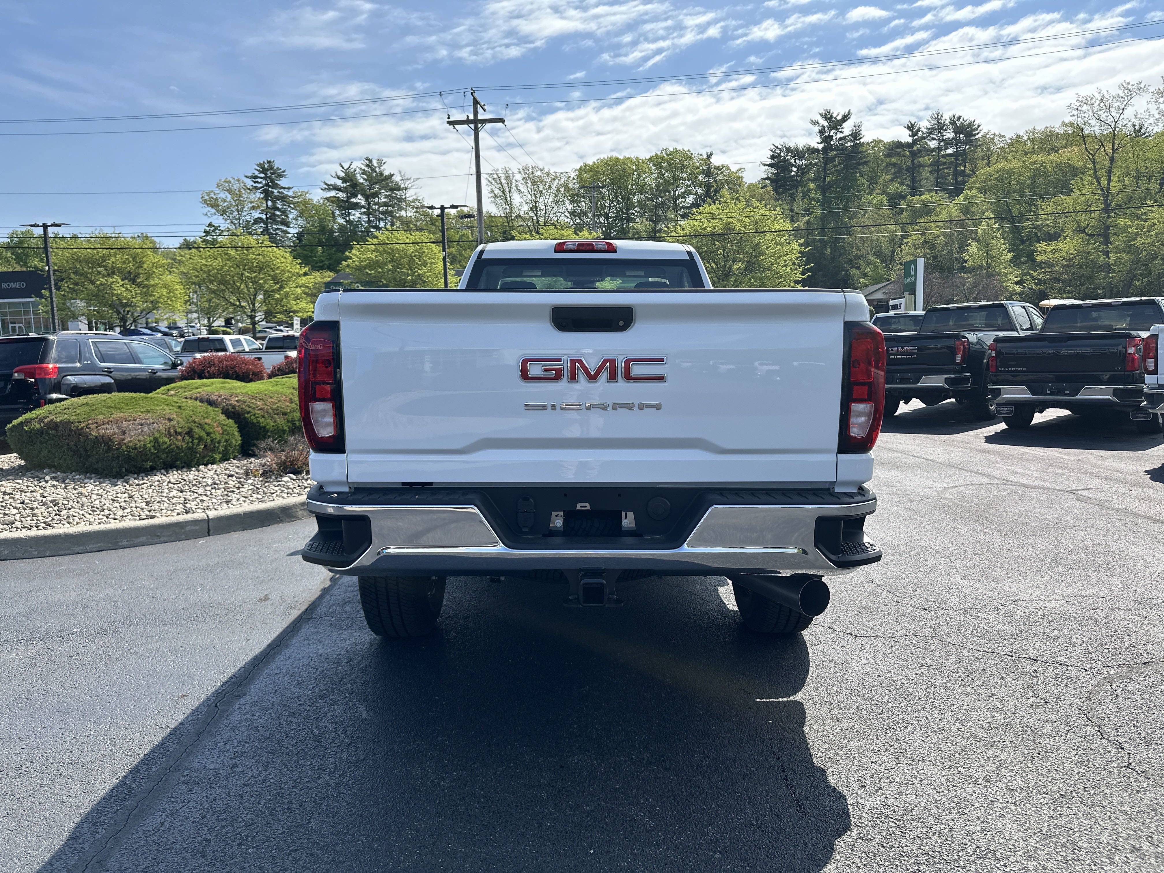New 2025 GMC Sierra 2500 Pro image 7