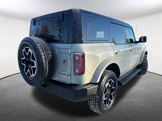 Used 2025 Ford Bronco Outer Banks image 14