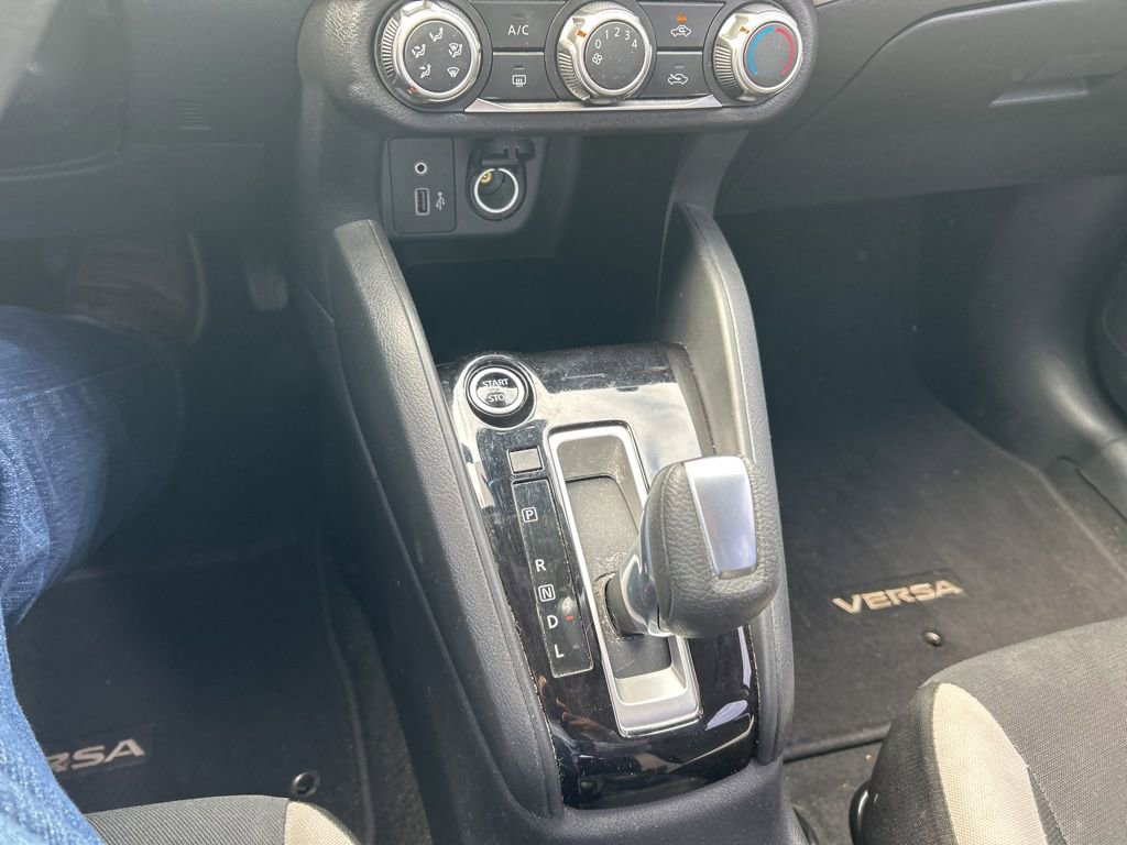 Used 2021 Nissan Versa SV image 21