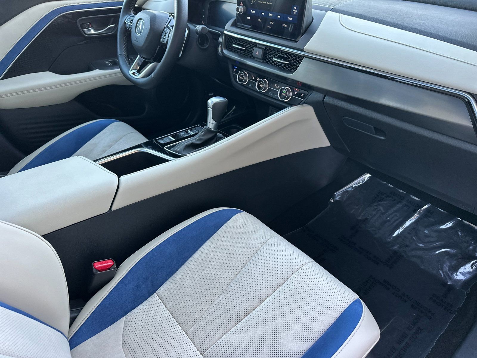 Used 2025 Acura ADX A-Spec FWD image 15